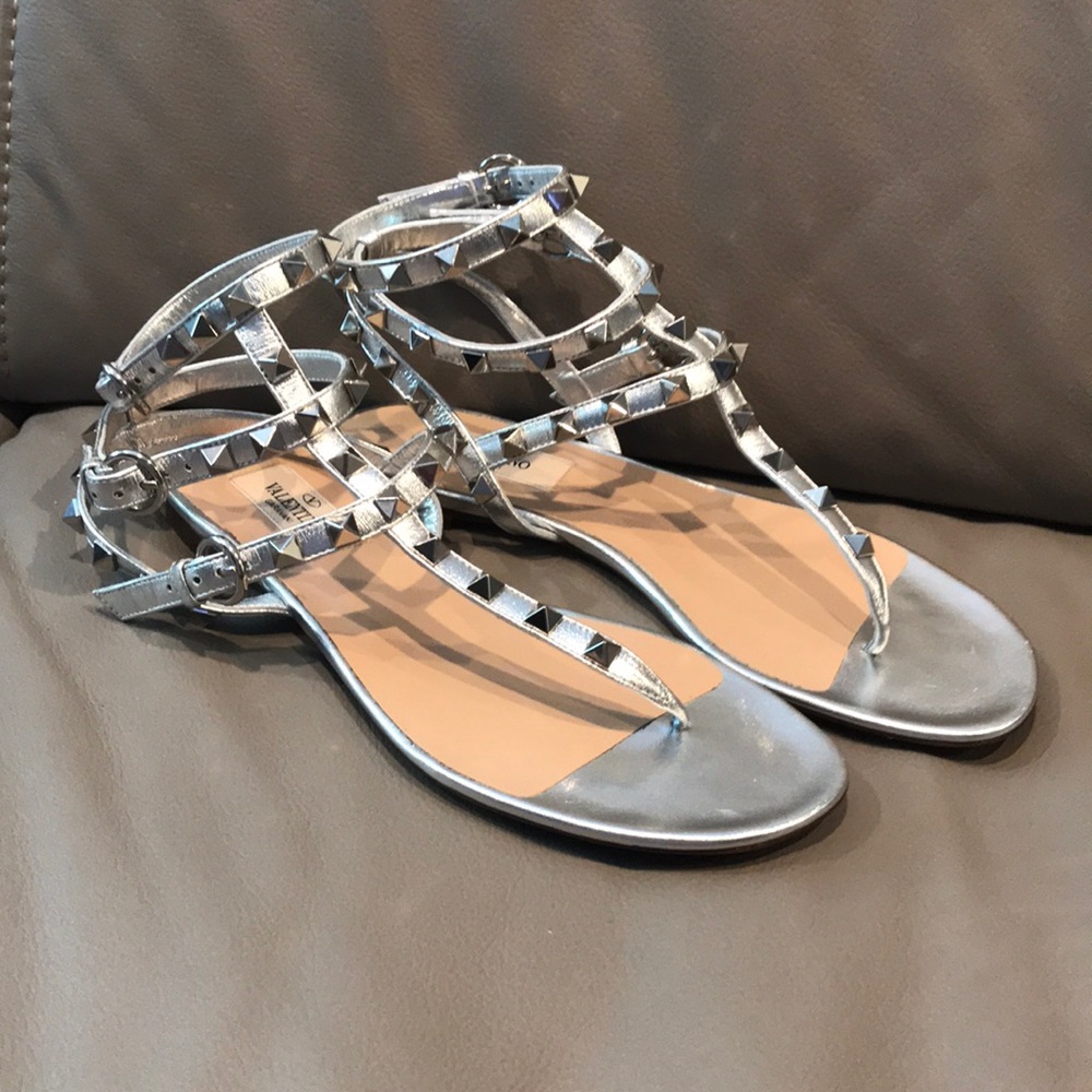 VALENTINO GARAVANI METALLIC CAGE ROCKSTUD SANDALS
